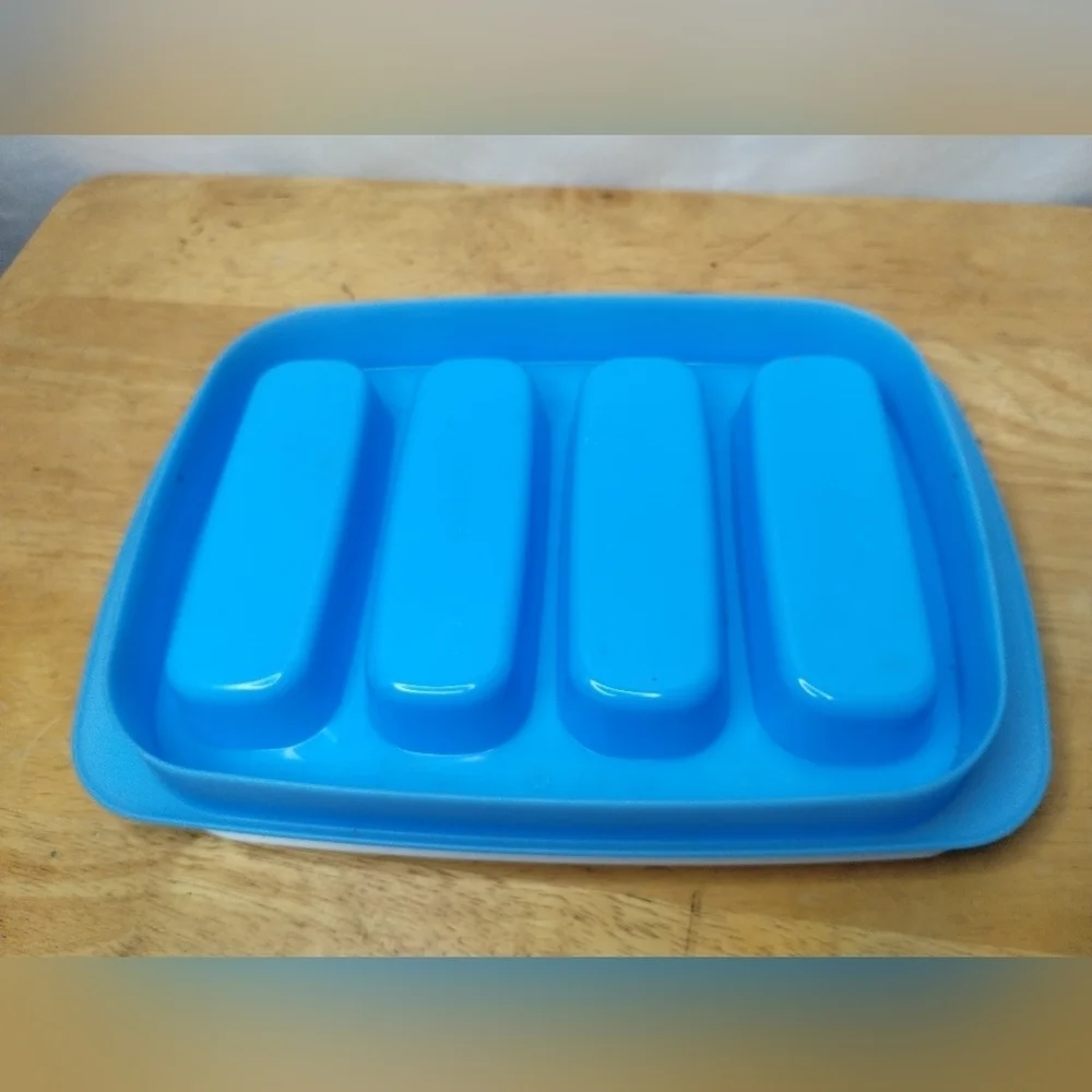 New Tupperware blue and white granola bar maker and keeper